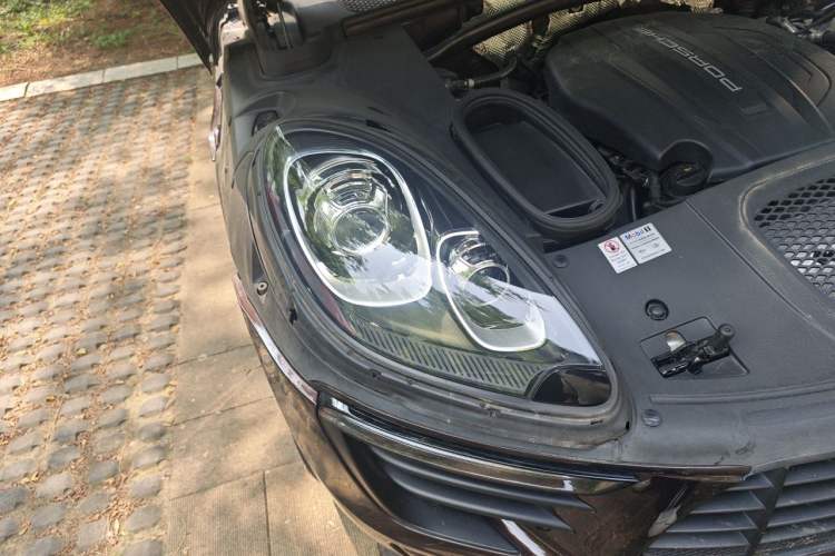 Used Porsche Macan 2017 Macan 2.0T Right Front Headlight