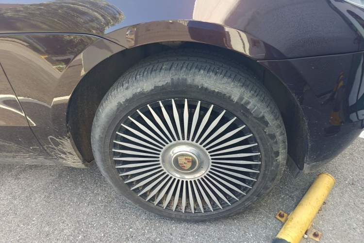 Used Porsche Macan 2017 Macan 2.0T Right Front Wheel Hub