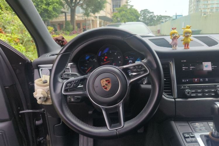Used Porsche Macan 2017 Macan 2.0T Steering Wheel