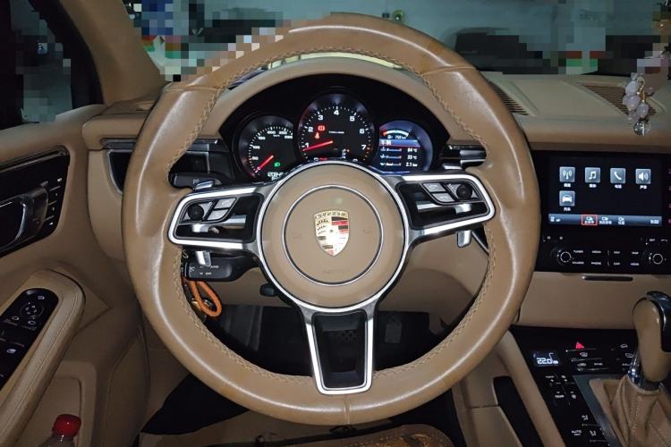 Used Porsche Macan 2017 Macan 2.0T Steering Wheel