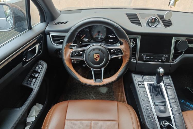 Used Porsche Macan 2017 Macan S 3.0T Steering Wheel