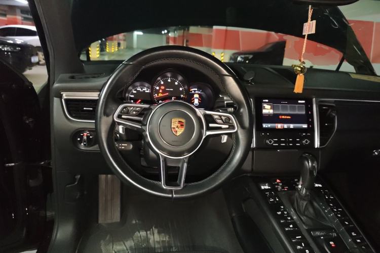Used Porsche Macan 2017 Macan 2.0T Steering Wheel