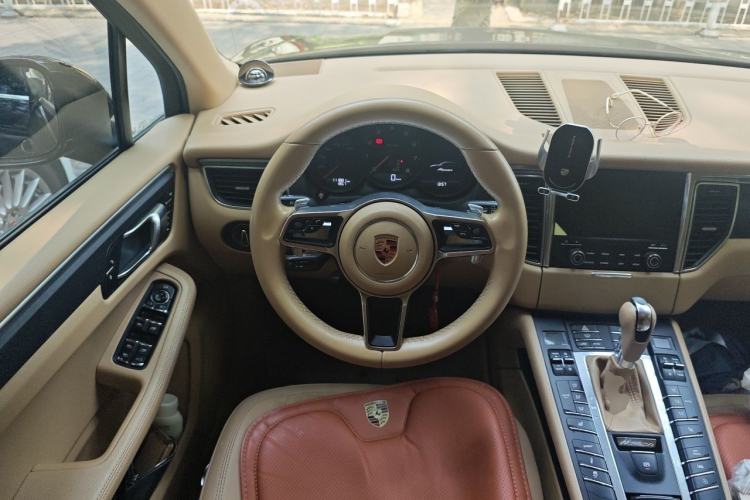 Used Porsche Macan 2017 Macan 2.0T Steering Wheel