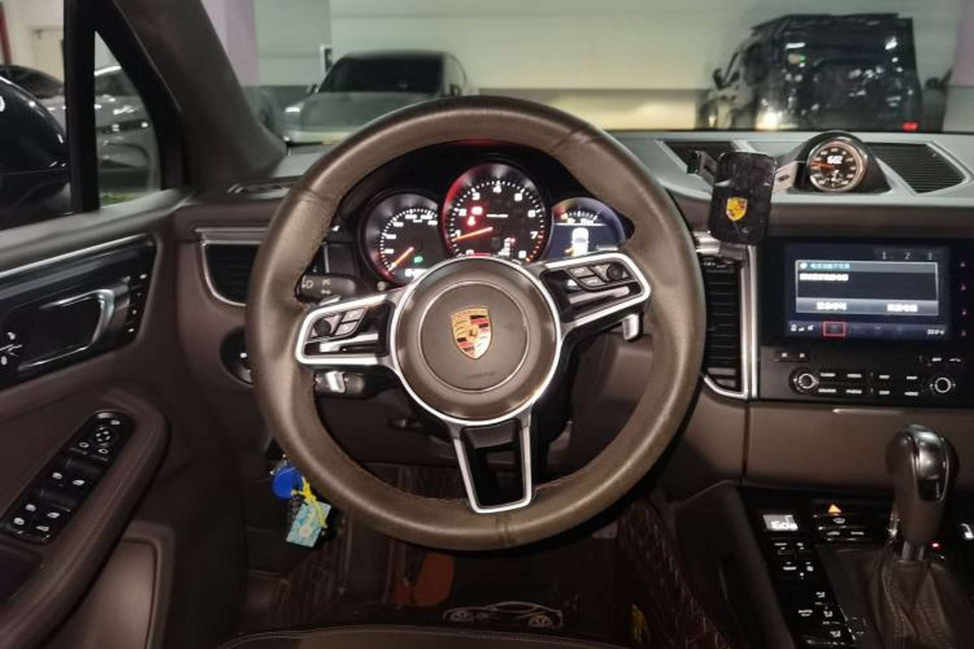 Used Porsche Macan 2017 Macan 2.0T Steering Wheel