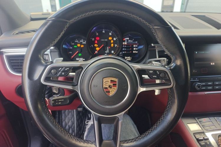 Used Porsche Macan 2017 Macan 2.0T Steering Wheel