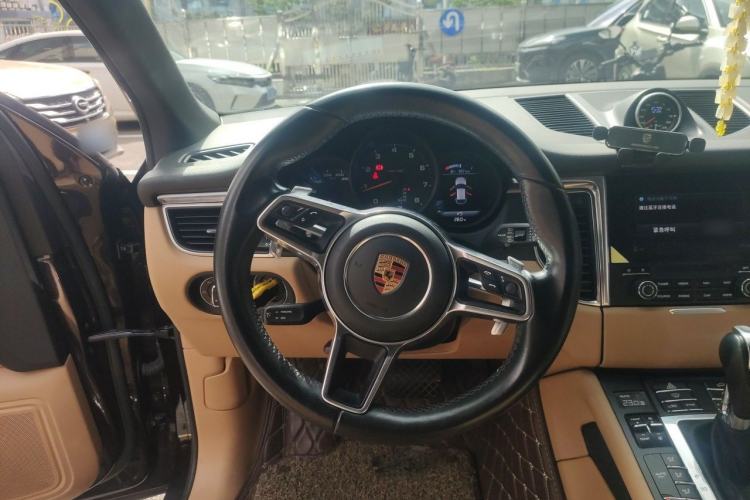 Used Porsche Macan 2017 Macan 2.0T Steering Wheel