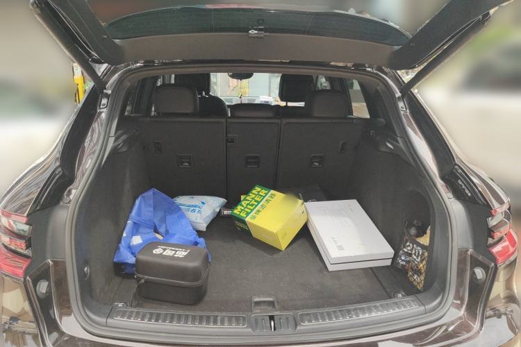 Used Porsche Macan 2017 Macan 2.0T Trunk