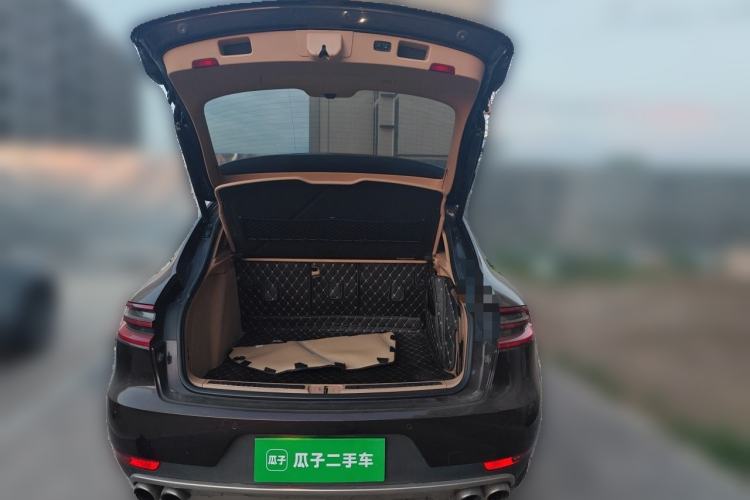 Used Porsche Macan 2017 Macan 2.0T Trunk