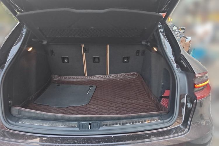 Used Porsche Macan 2017 Macan 2.0T Trunk