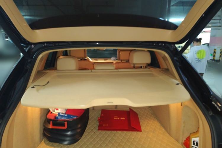 Used Porsche Macan 2017 Macan 2.0T Trunk