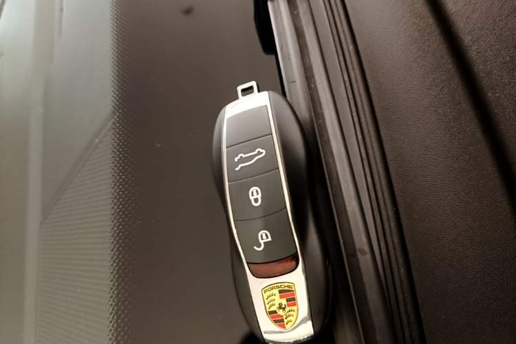 Used Porsche Macan 2017 Macan S 3.0T Vehicle Key