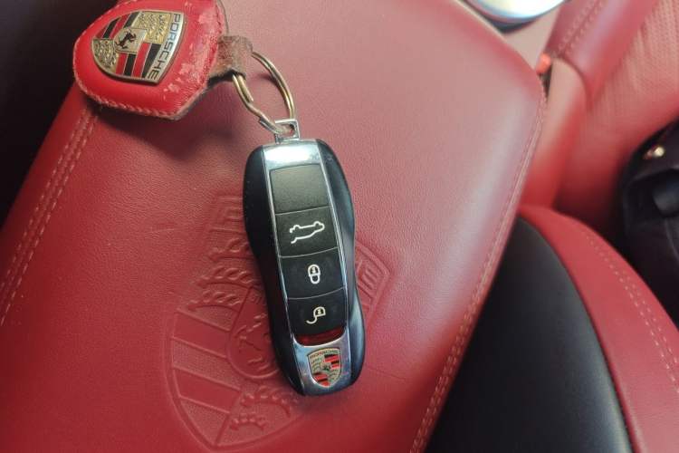 Used Porsche Macan 2017 Macan 2.0T Vehicle Key