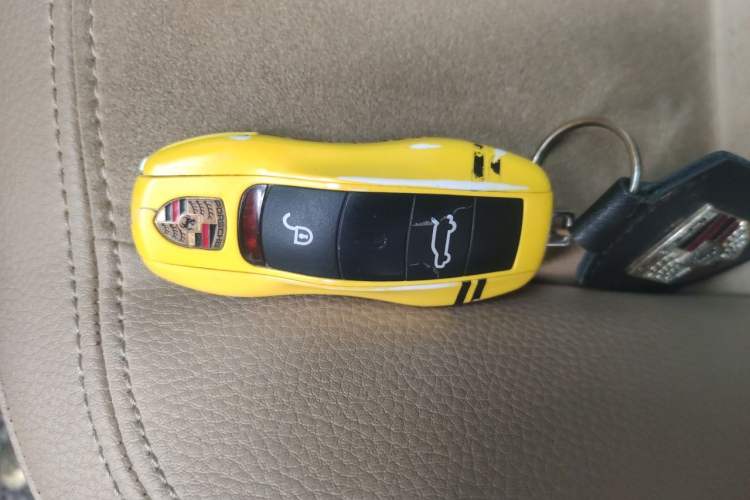 Used Porsche Macan 2017 Macan 2.0T Vehicle Key