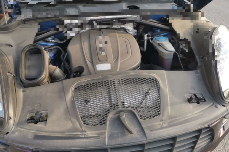 Used Porsche Macan 2017 Macan 2.0T Engine Bay