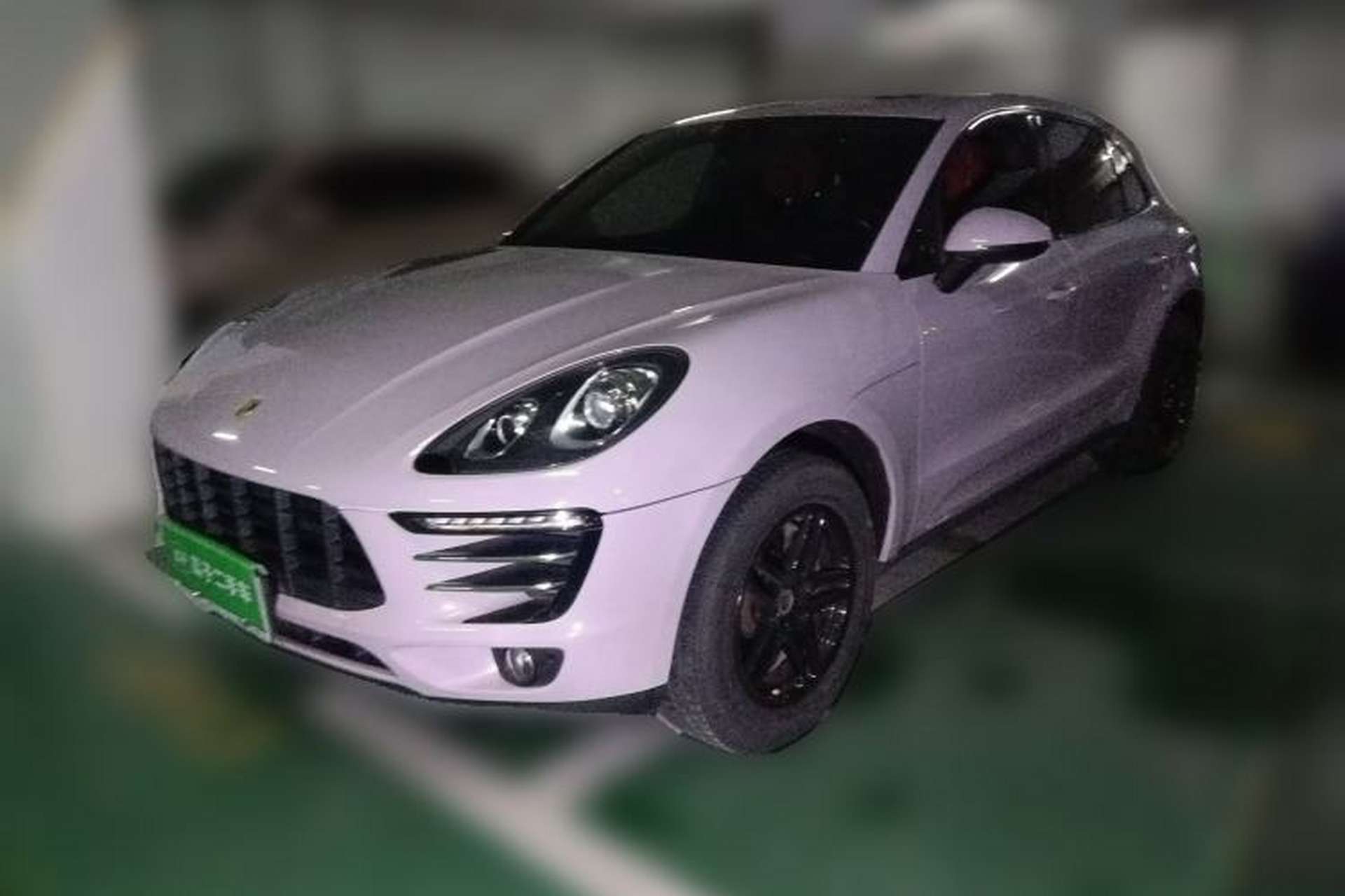 Used Porsche Macan 2017 Macan 2.0T Front Left 45 Deg