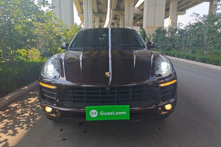 Used Porsche Macan 2017 Macan 2.0T Front