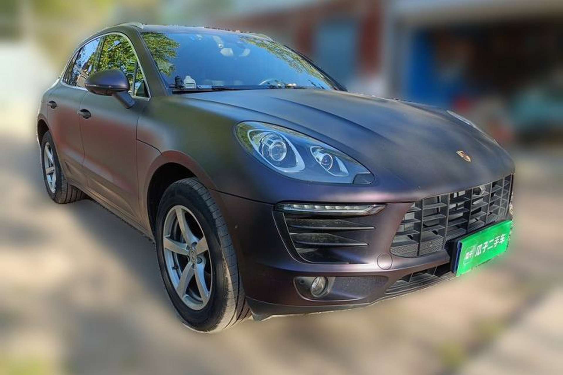 Used Porsche Macan 2017 Macan 2.0T Front Right 45 Deg