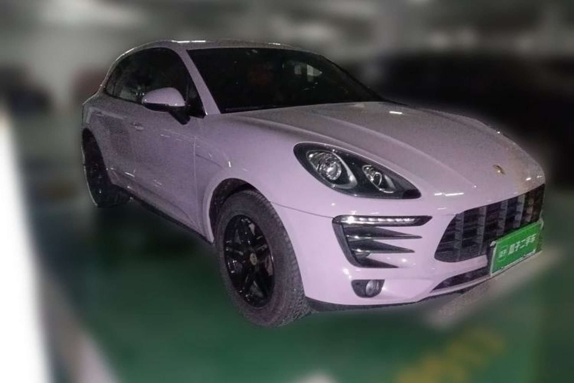 Used Porsche Macan 2017 Macan 2.0T Front Right 45 Deg