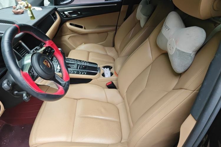 Used Porsche Macan 2017 Macan 2.0T Left Front Seat