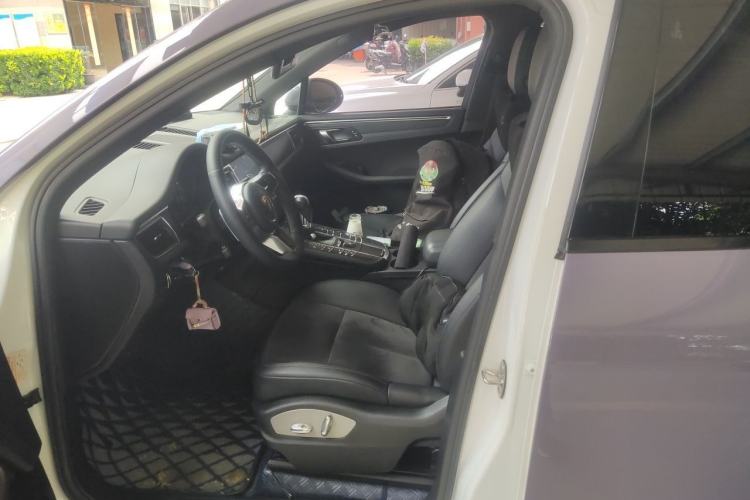 Used Porsche Macan 2017 Macan 2.0T Left Front Seat