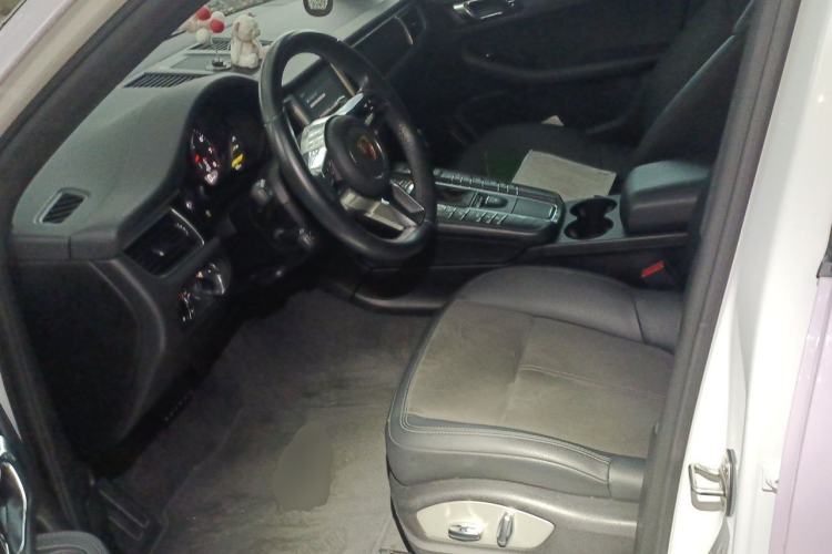 Used Porsche Macan 2017 Macan 2.0T Left Front Seat