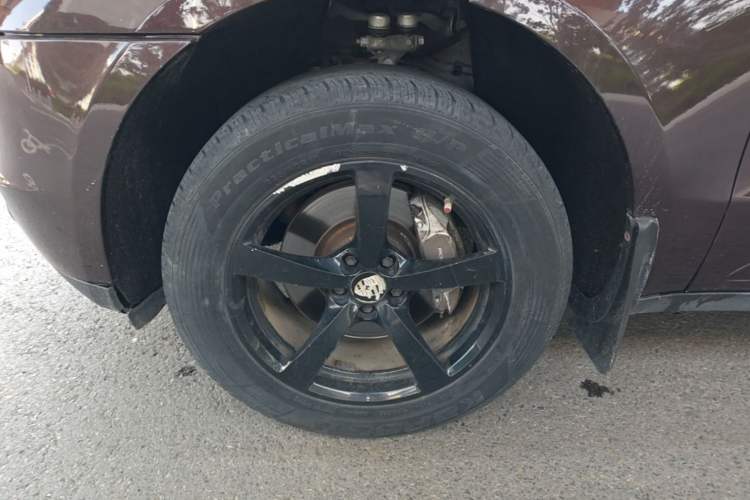 Used Porsche Macan 2017 Macan 2.0T Left Front Wheel Hub