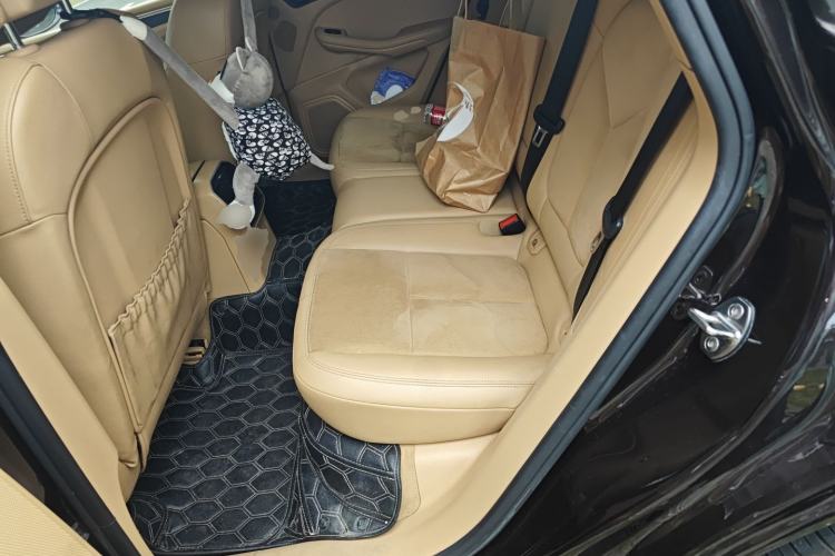 Used Porsche Macan 2017 Macan 2.0T Left Rear Seat