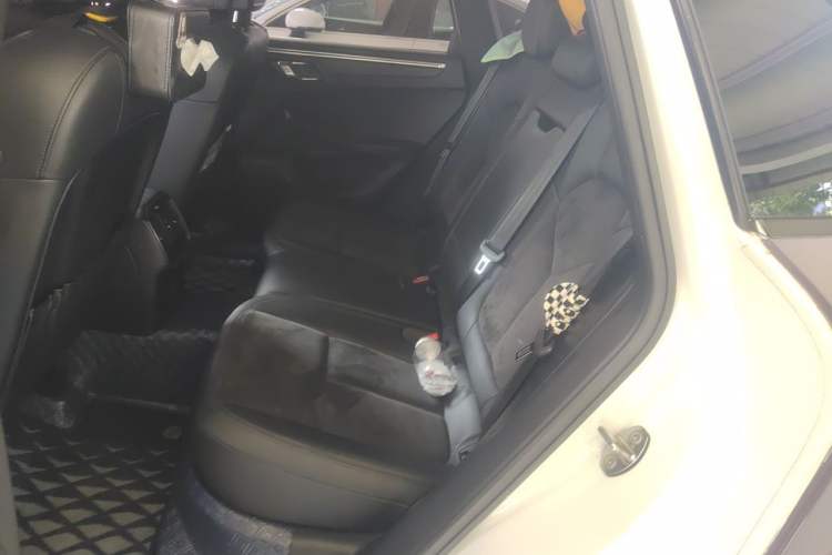Used Porsche Macan 2017 Macan 2.0T Left Rear Seat