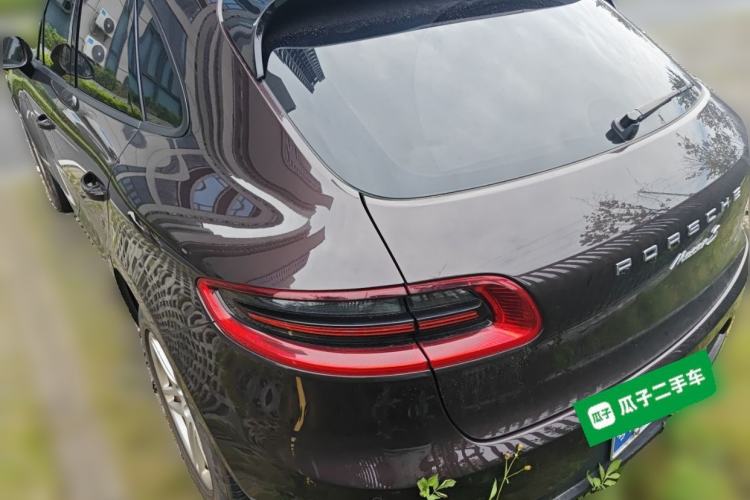 Used Porsche Macan 2017 Macan 2.0T Rear Left 45 Deg