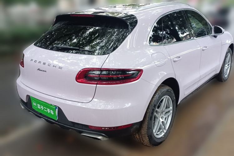 Used Porsche Macan 2017 Macan 2.0T Rear Right 45 Deg