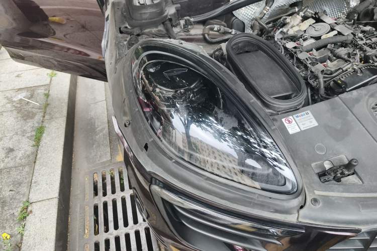 Used Porsche Macan 2017 Macan 2.0T Right Front Headlight