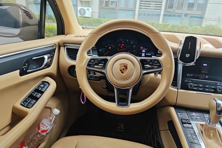 Used Porsche Macan 2017 Macan 2.0T Steering Wheel