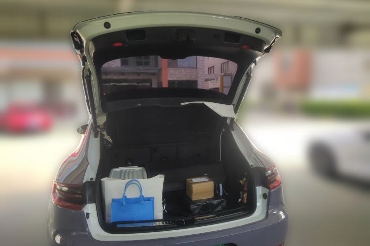 Used Porsche Macan 2017 Macan 2.0T Trunk