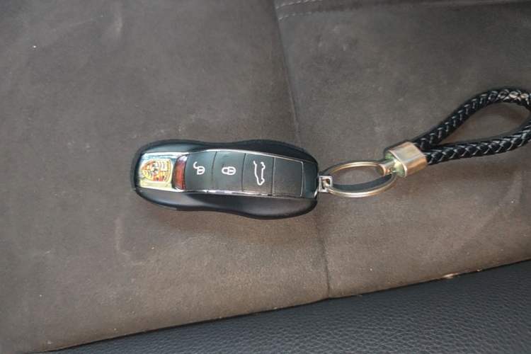 Used Porsche Macan 2017 Macan 2.0T Vehicle Key