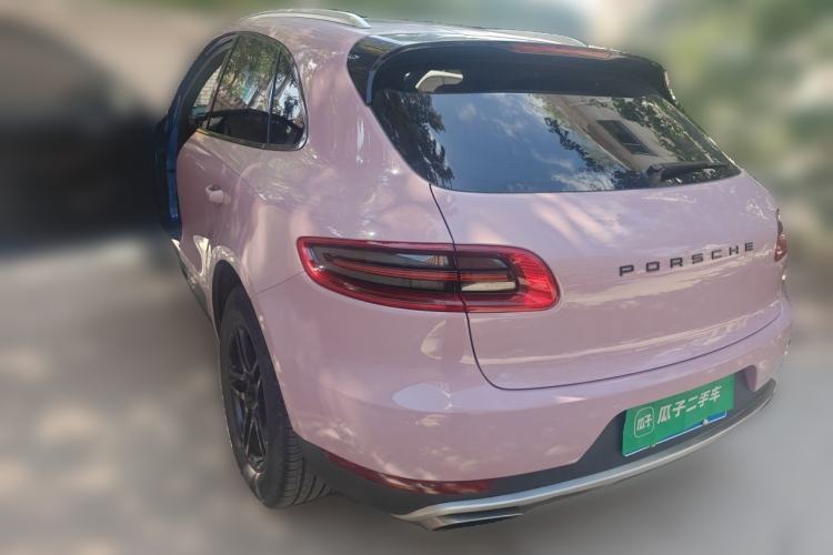 Used Porsche Macan 2017 Macan 2.0T Rear Left 45 Deg