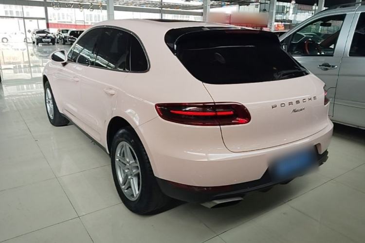 Used Porsche Macan 2017 Macan 2.0T Rear Left 45 Deg