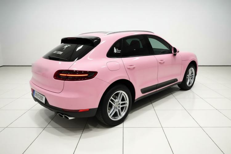 Used Porsche Macan 2017 Macan S 3.0T Rear Right 45 Deg
