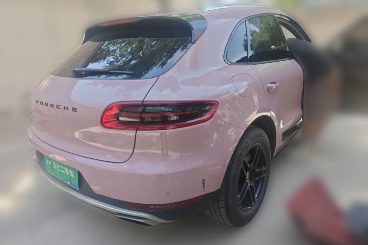 Used Porsche Macan 2017 Macan 2.0T Rear Right 45 Deg