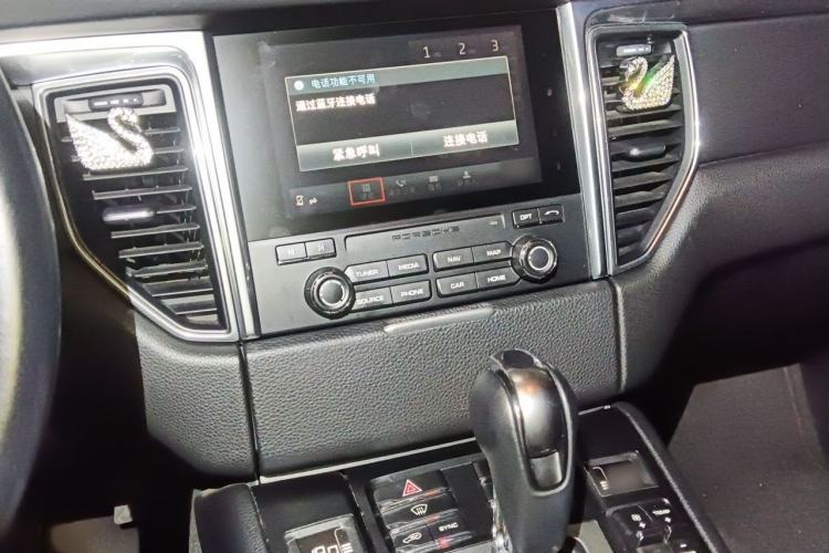 Used Porsche Macan 2017 Macan 2.0T Audio And AC Panel