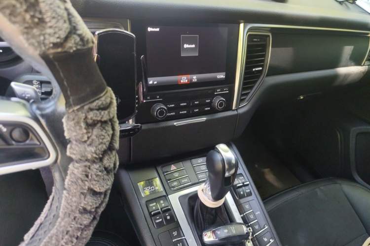 Used Porsche Macan 2017 Macan 2.0T Audio And AC Panel