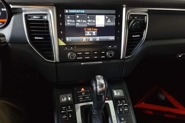 Used Porsche Macan 2017 Macan 2.0T Audio And AC Panel