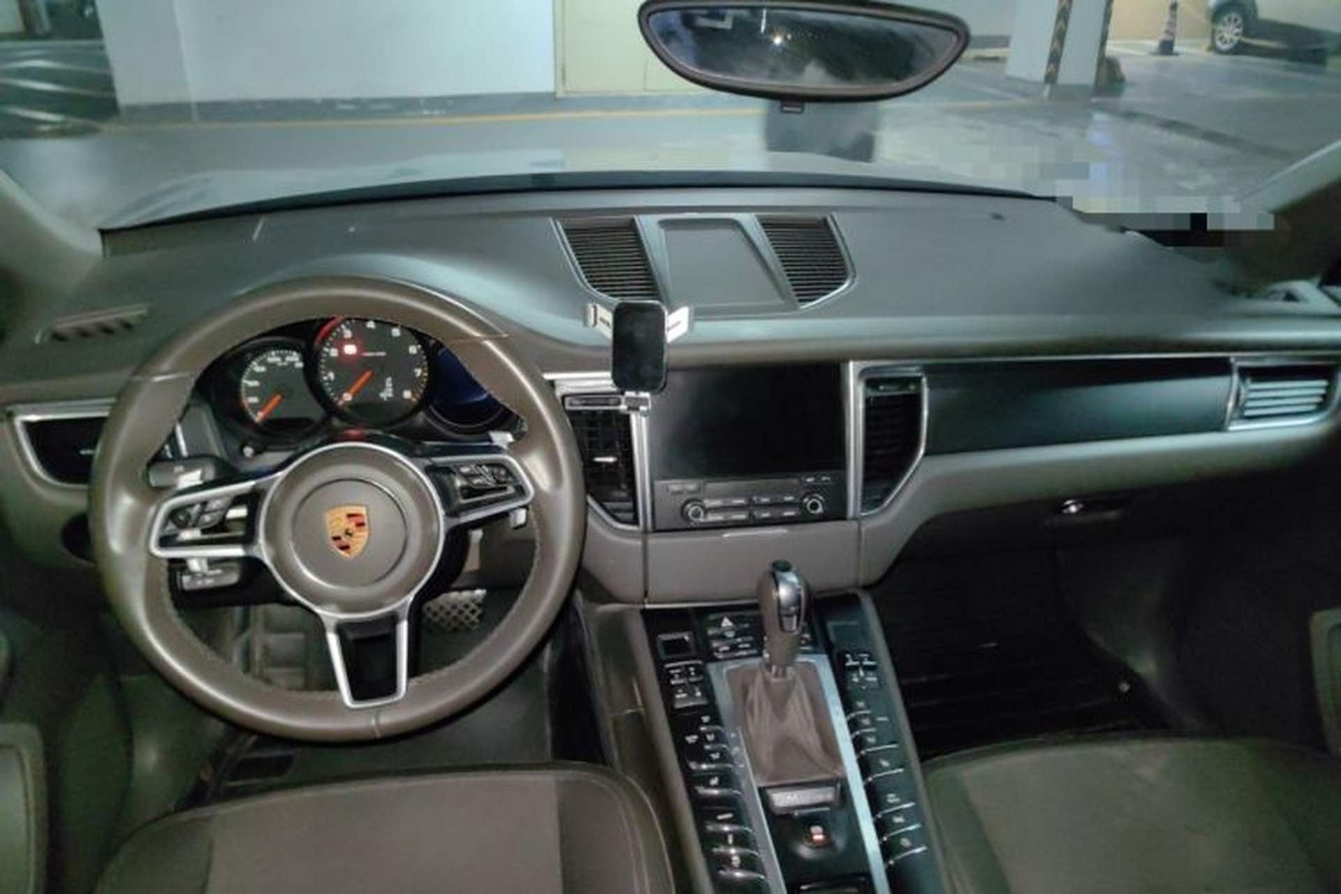 Used Porsche Macan 2017 Macan 2.0T Center Console
