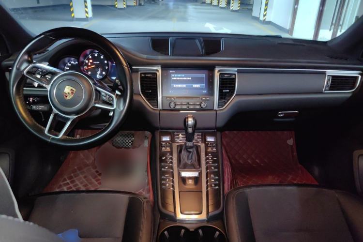 Used Porsche Macan 2017 Macan 2.0T Center Console