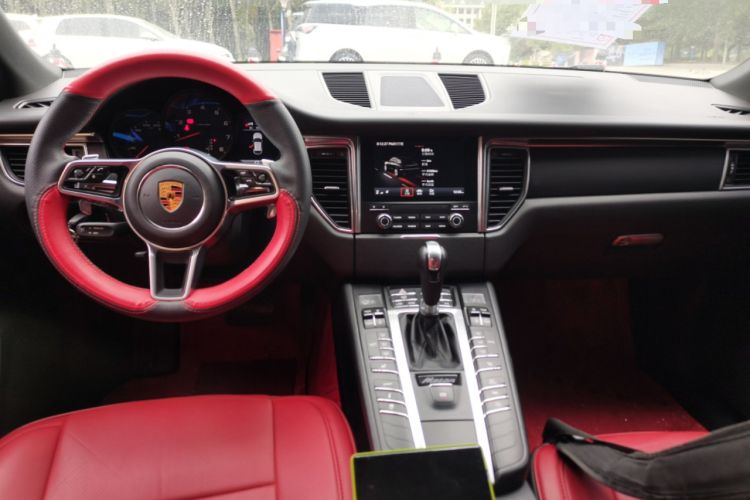 Used Porsche Macan 2017 Macan 2.0T Center Console