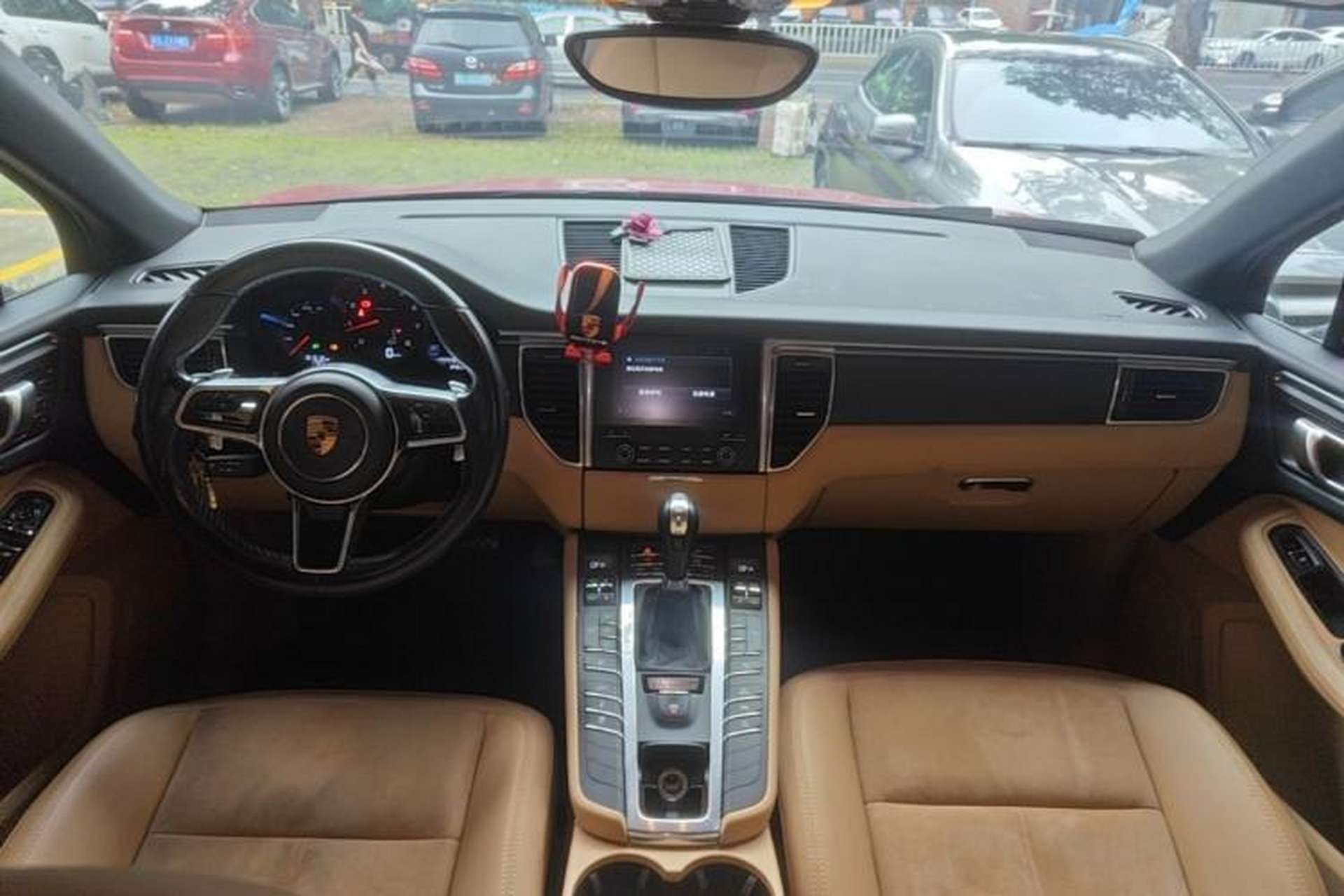 Used Porsche Macan 2017 Macan 2.0T Center Console