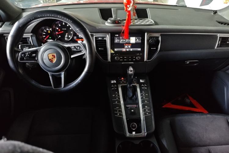 Used Porsche Macan 2017 Macan 2.0T Center Console