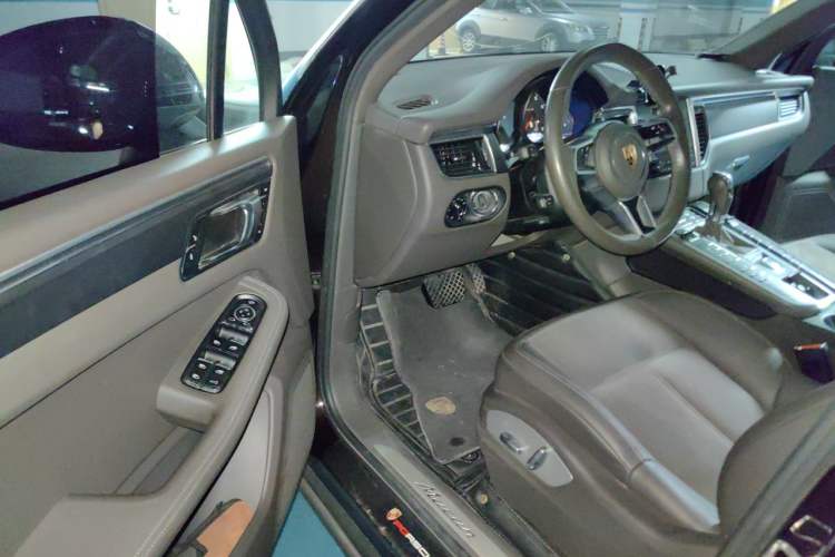 Used Porsche Macan 2017 Macan 2.0T Driver Seat