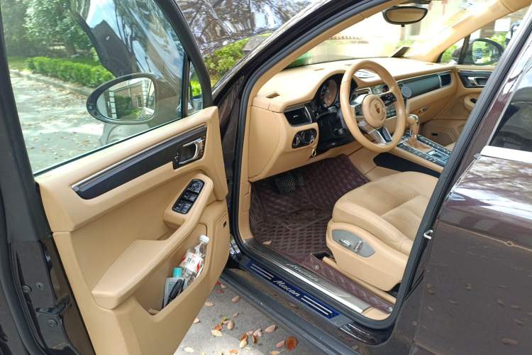 Used Porsche Macan 2017 Macan 2.0T Driver Seat