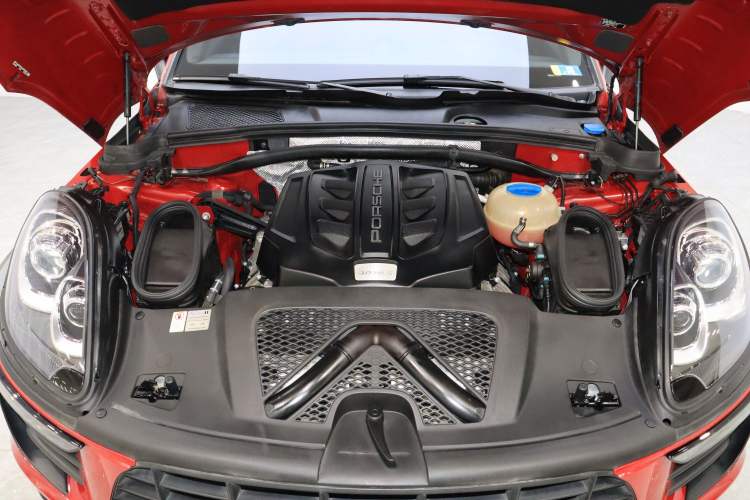 Used Porsche Macan 2017 Macan S 3.0T Engine Bay