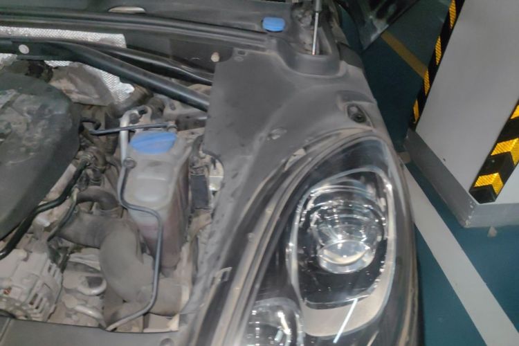 Used Porsche Macan 2017 Macan 2.0T Engine Bay Left